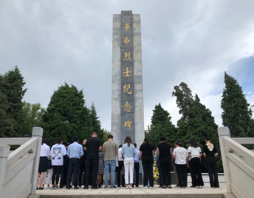 昆明市供销社开展“缅怀先烈 勿忘国耻”主题党日活动